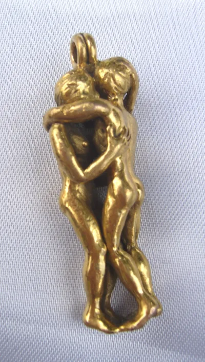 Collier,bague,anneaux en or et or-platiné-paladié 750-800-900/1000