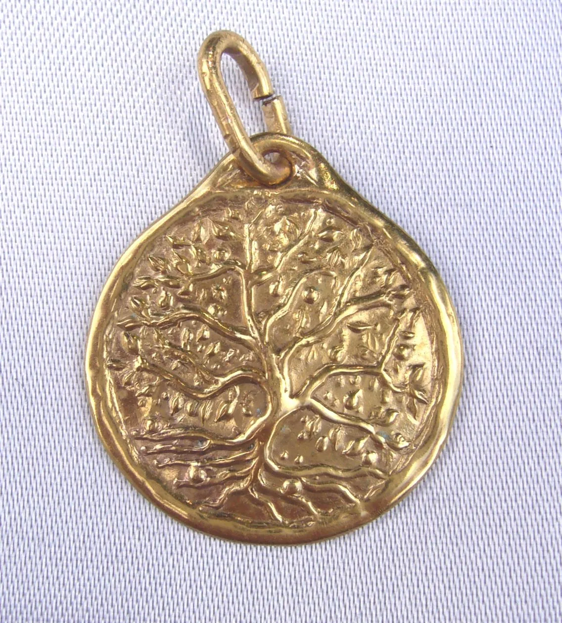 Collier,bague,anneaux en or et or-platiné-paladié 750-800-900/1000