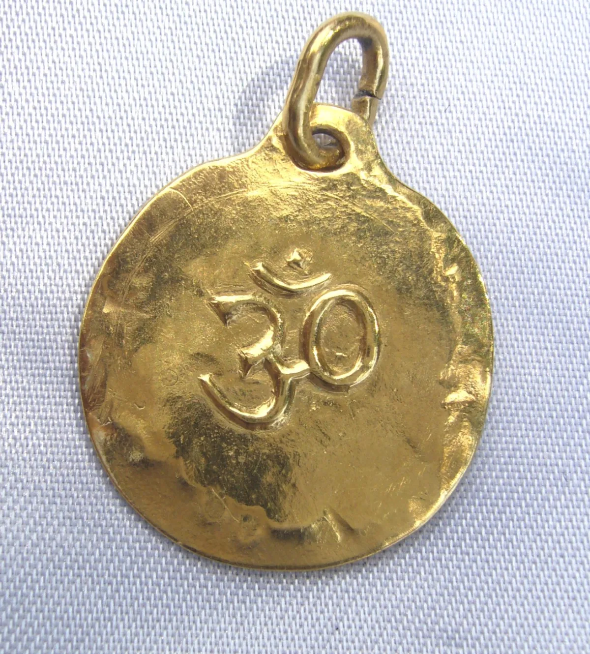 Collier,bague,anneaux en or et or-platiné-paladié 750-800-900/1000