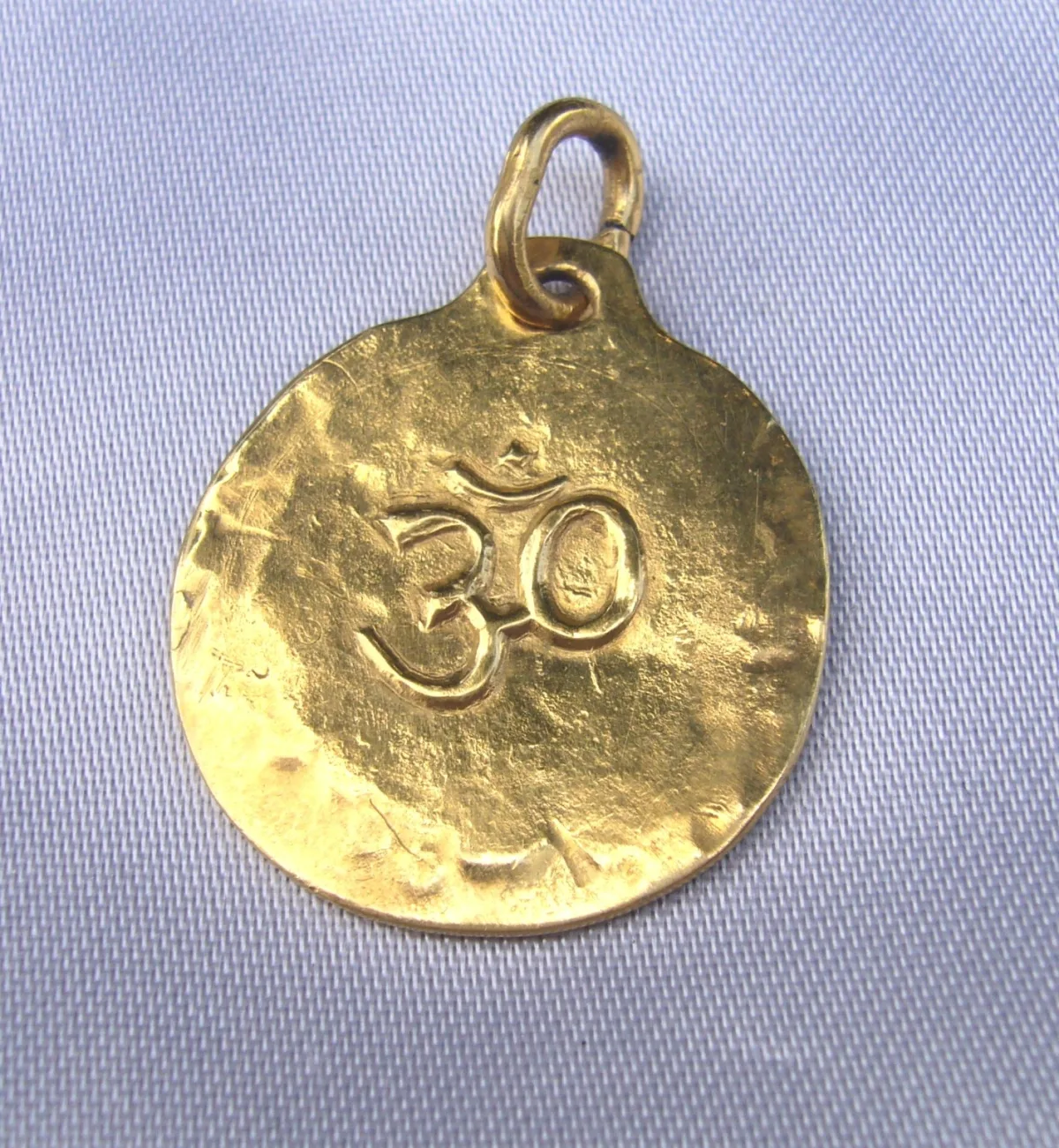 Collier,bague,anneaux en or et or-platiné-paladié 750-800-900/1000